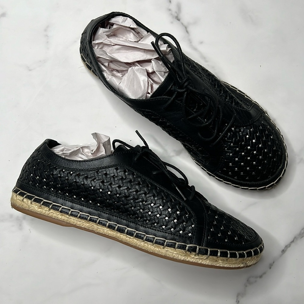 Vince Camuto Galstita Lace-Up Sneaker